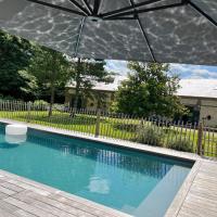 Le Grenier d'Ouilly au cœur du Pays d'Auge - Gîte avec piscine à 20 min des plages