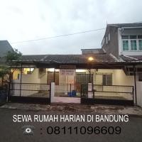 Sewa Rumah Harian 3 BR di Bandung,Kiaracondong，位于万隆Kiaracondong的酒店