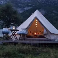 Flatheim Glamping，位于Viksdalen的酒店