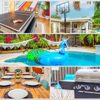 Colorful Home - Pool - Game Room - Basketball Court - BBQ & More，位于劳德代尔堡劳德代尔堡行政机场 - FXE附近的酒店