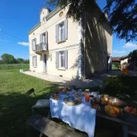 L' Embellie sur Lot，位于洛特河河畔圣利夫拉德的酒店
