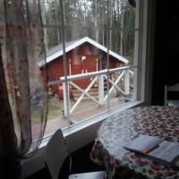 Cottage / Mökki, unique summer cottage，位于Vihti的酒店