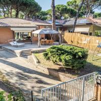 PINETA HOUSE LIGNANO [Free Parking-Beach-Garden]，位于利尼亚诺萨比亚多罗维埃拉的酒店