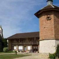 Gîtes du Château de Crespy，位于Crespy-le-Neuf的酒店