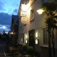 Hotel Slavia，位于Betzdorf的酒店