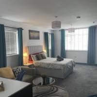 Entire Brand New Serviced Apartment in Moseley，位于伯明翰Balti Triangle的酒店