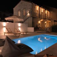 Mangata suites homes with private pools，位于梅加尼西岛的酒店