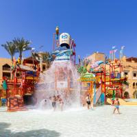 Grand Waterworld Makadi Family Star - Couples and Families Only，位于赫尔格达马卡迪湾的酒店