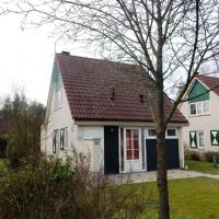 Nice holiday home near Hellendoorn on holiday park