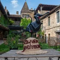Art'Hotel & SPA Le Potin Gourmand，位于克卢尼的酒店