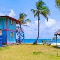HOSTAL CRUZ DEL MAR，位于卡普兰干Alcides Fernández Airport - ACD附近的酒店