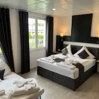 Yebs Hotel，位于金茨堡的酒店