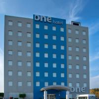 察夸尔科斯论坛One酒店，位于夸察夸尔科斯米纳提特兰机场 - MTT附近的酒店
