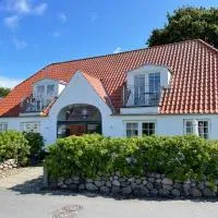 Inselhotel Brummers Anneks，位于哈泽斯莱乌的酒店