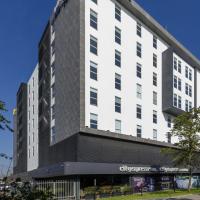 City Express Plus by Marriott Bogota Aeropuerto，位于波哥大26大街的酒店