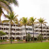 Naveen Residency，位于AmargolHubli Airport - HBX附近的酒店