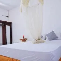 Rocky homestay lakey nangas beach，位于Huu的酒店