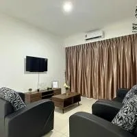 Staycation Homestay 14 P Residence kuching condo，位于古晋的酒店