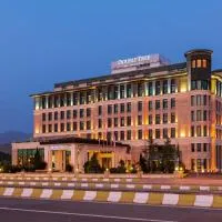 凡希尔顿逸林酒店，位于凡城的酒店