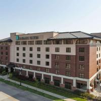 Embassy Suites by Hilton Omaha Downtown Old Market，位于奥马哈Downtown Omaha的酒店