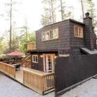 La Petite - Heart of Town - Stunning Remodel,位于爱德怀的酒店