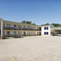 金德汽车旅馆，位于金德的酒店