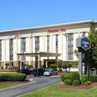 Hampton Inn Charlotte North Lake Norman,位于科尼利厄斯的酒店