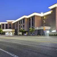 洛杉矶伯班克机场汉普顿套房酒店，位于伯班克好莱坞伯班克机场 - BUR附近的酒店