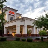 Hampton Inn & Suites by Hilton Manchester Bedford，位于贝德福德Manchester Boston Regional Airport - MHT附近的酒店