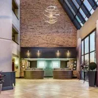 约翰逊城希尔顿逸林酒店，位于约翰逊城的酒店