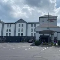 费特克里斯威尔马克思梅多兰兹希尔顿恒庭酒店,位于Max Meadows的酒店