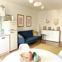 HB Cozy Home - Przytulne Mieszkanie，位于Małkinia Górna的酒店