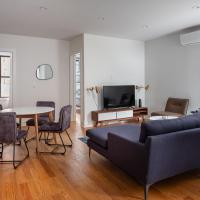 Three Bedroom Brooklynite Suite!，位于布鲁克林绿点的酒店