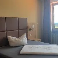 Restaurant und Hotel Alter Brunnen,位于Marloffstein的酒店