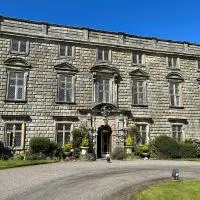 Moresby Hall Country House Hotel,位于怀特黑的酒店