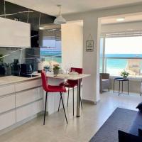 Seaside cozy apartment，位于海法海法机场 - HFA附近的酒店