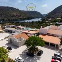 Rupestre Arts Hotel Ródão，位于罗当旧镇的酒店