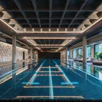 Mix Brussels --Gym & Wellness for adults only--，位于布鲁塞尔的酒店