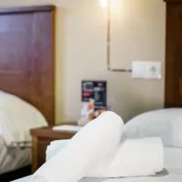 AS HOTELES FUENTE LA HIGUERA direccion Albacete，位于Fuente la Higuera的酒店