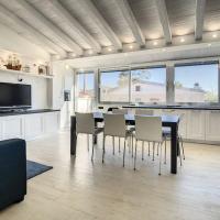 Cagliari Poetto the sea a few steps from the beach，位于卡利亚里的酒店