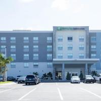 Holiday Inn Express & Suites Tampa Stadium - Airport Area, an IHG Hotel，位于坦帕的酒店
