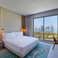 DoubleTree by Hilton Sharjah Waterfront Hotel And Residences，位于沙迦Al Majaz的酒店