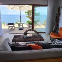 Beachfront Royal Villa 1 - Optional Jacuzzi,位于圣胡安的酒店