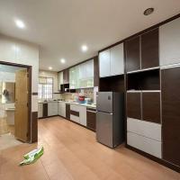 Muslim Suite Home @ Airport Bayan Lepas Penang，位于峇六拜槟城国际机场 - PEN附近的酒店