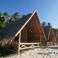 Redang Campstay Bamboo House，位于热浪岛Redang Airport - RDN附近的酒店