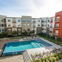 Luxurious, 1 bedroom near Downtown & Dickies Arena，位于沃思堡Fort Worth Cultural District的酒店