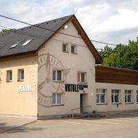 Restaurace a penzion Vrtule，位于Petřvald勒奥斯雅纳切克俄斯特拉发机场 - OSR附近的酒店