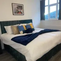 Flitwick Luxury 3 Bedroom Apartment，位于弗特威克的酒店