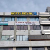 HOTEL ROYAL 21，位于艾哈迈达巴德Vastrapur的酒店