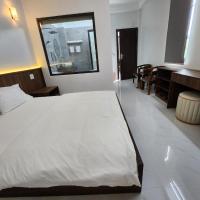 KL Retreat Hotel，位于清化Tho Xuan Airport - THD附近的酒店